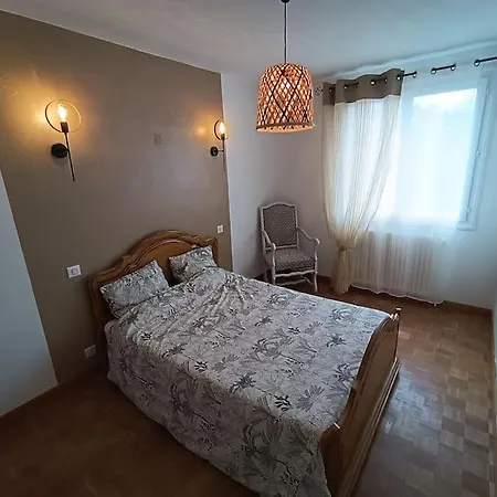 Apartment Maison L'hostal Saura Y Roja Andelat