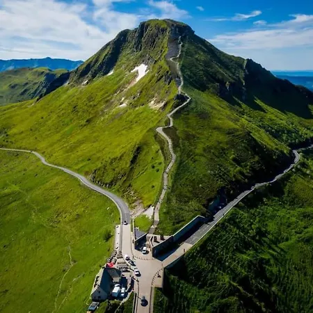 Maison L'hostal Saura Y Roja Apartment Andelat