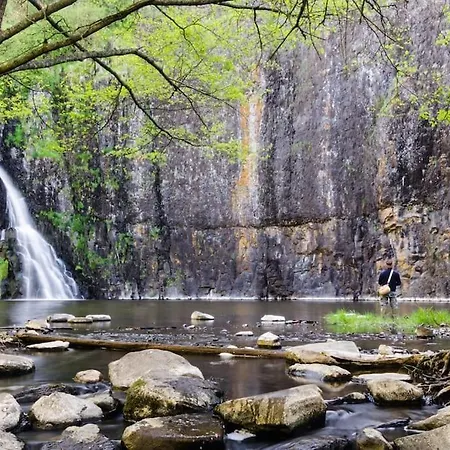 Apartamento Maison L'hostal Saura Y Roja *