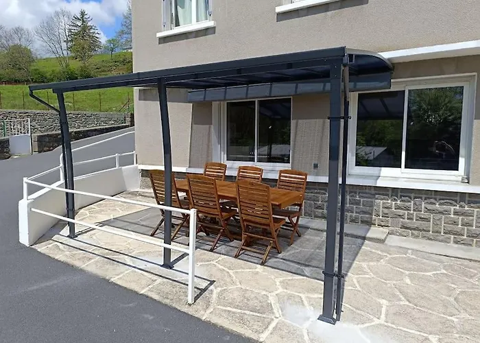 Maison L'hostal Saura Y Roja *